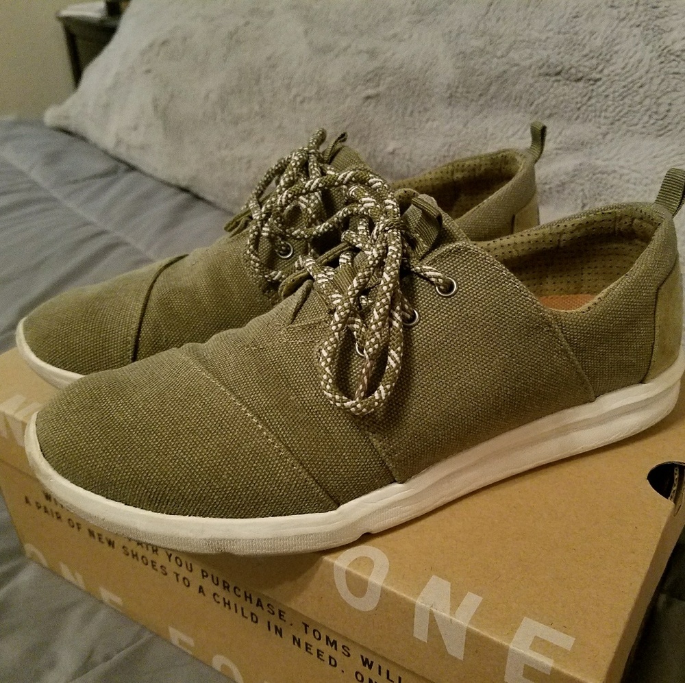 TOMS sneakers